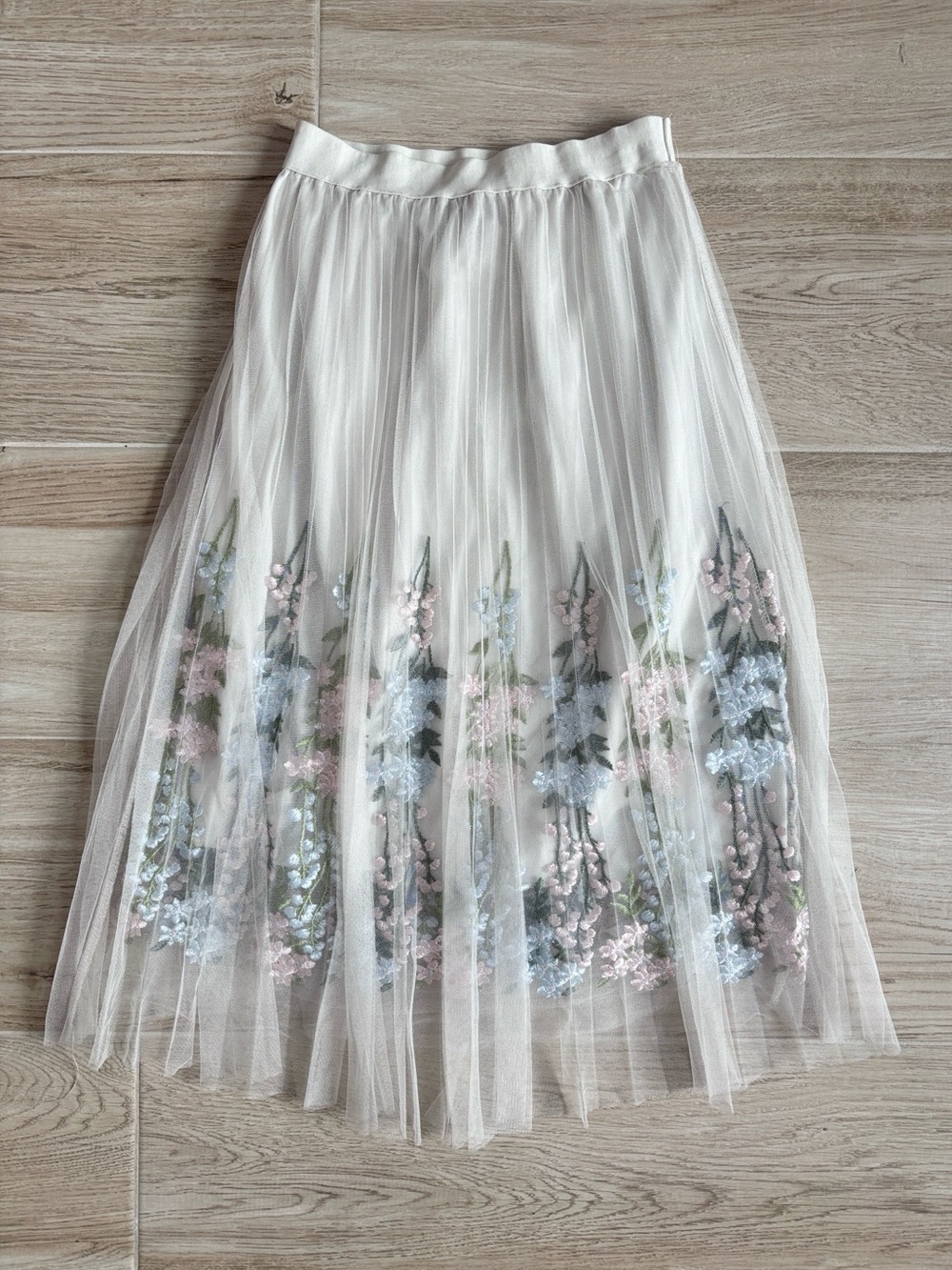 Moon Collection Embroidered Tulle White Midi Skirt Women’s Size Small Medium